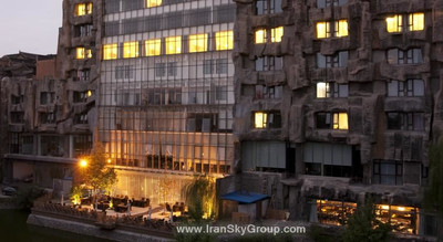 هالیدی این اکسپرس مینزویوان