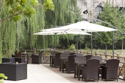 هالیدی این اکسپرس مینزویوان