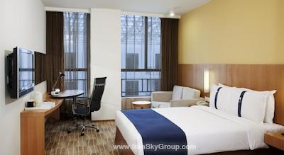 هالیدی این اکسپرس مینزویوان