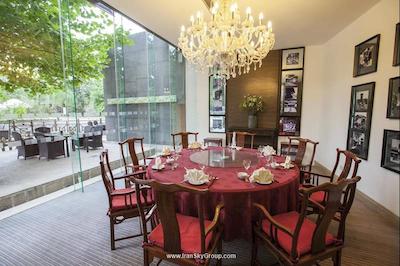 هالیدی این اکسپرس مینزویوان