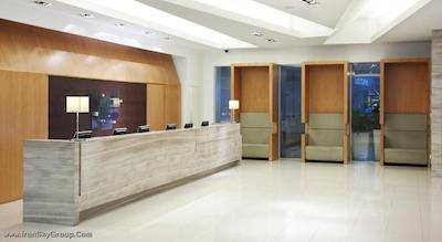 هالیدی این اکسپرس مینزویوان