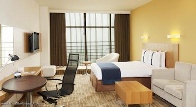 هالیدی این اکسپرس مینزویوان