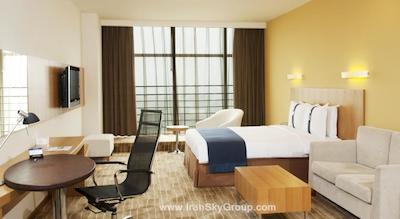 هالیدی این اکسپرس مینزویوان