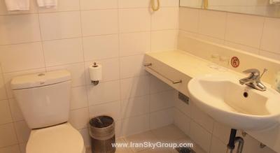 هالیدی این اکسپرس مینزویوان