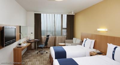 هالیدی این اکسپرس مینزویوان