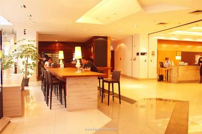 هالیدی این اکسپرس مینزویوان