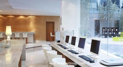 هالیدی این اکسپرس مینزویوان