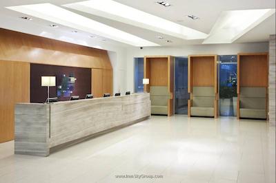 هالیدی این اکسپرس مینزویوان