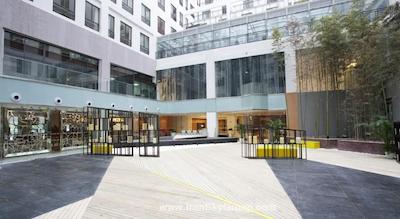 هالیدی این اکسپرس مینزویوان