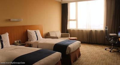 هالیدی این اکسپرس مینزویوان