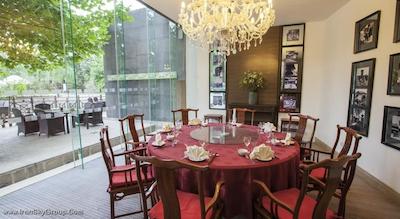 هالیدی این اکسپرس مینزویوان