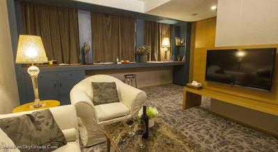 هالیدی این اکسپرس مینزویوان