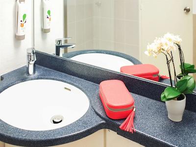 ایبیز استیلز انجرز سنتر گار