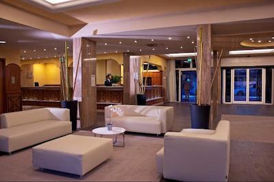 اتاهتل ویلا پامفیلی