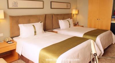 هالیدی این بیجینگ دشنگمن