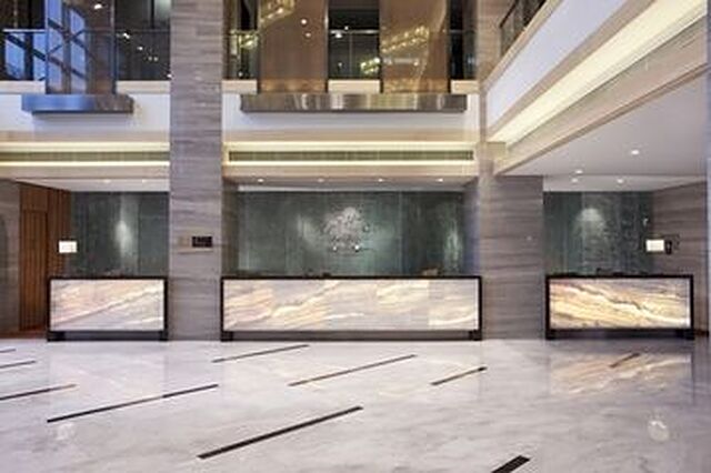 هالیدی این بیجینگ دشنگمن