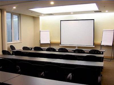 هالیدی این اکسپرس شانگدی