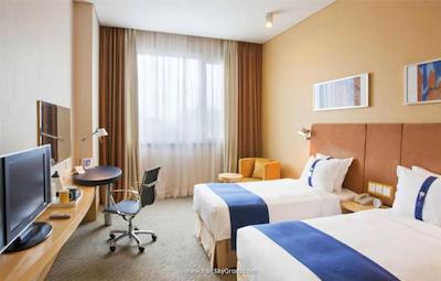 هالیدی این اکسپرس شانگدی