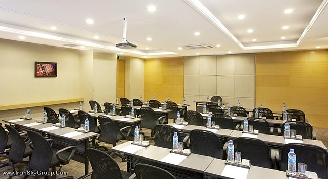 هالیدی این اکسپرس شانگدی