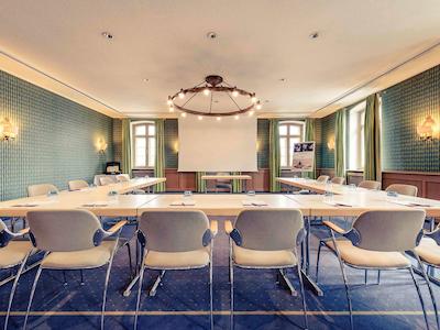 مرکور هتل مونچن آیرپرت فریسینگ