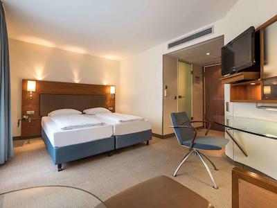 مرکور هتل مونچن آیرپرت فریسینگ