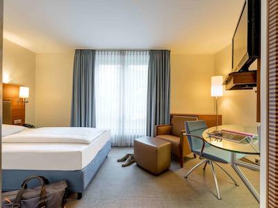 مرکور هتل مونچن آیرپرت فریسینگ