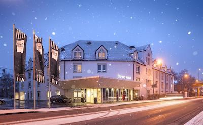 مرکور هتل مونچن آیرپرت فریسینگ