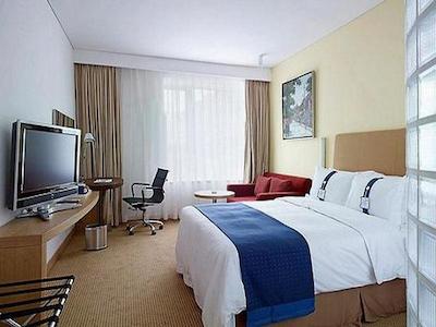 هالیدی این اکسپرس بیجینگ تمپل آو هیون