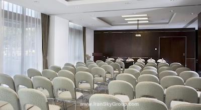 هالیدی این اکسپرس بیجینگ تمپل آو هیون