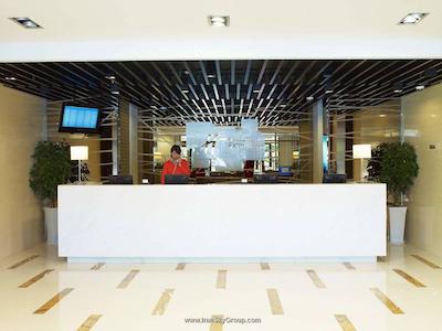 هالیدی این اکسپرس بیجینگ تمپل آو هیون