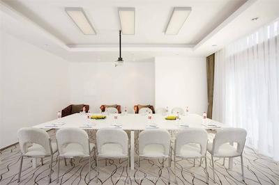 هالیدی این اکسپرس بیجینگ تمپل آو هیون