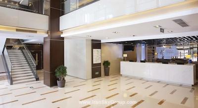 هالیدی این اکسپرس بیجینگ تمپل آو هیون