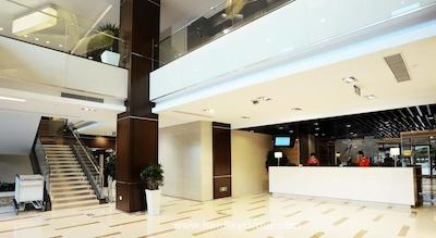 هالیدی این اکسپرس بیجینگ تمپل آو هیون