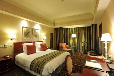 هنگشان پیکاردی هتل