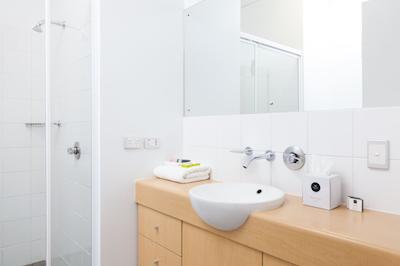 ماجستیک اُاسیز اپارتمنتز