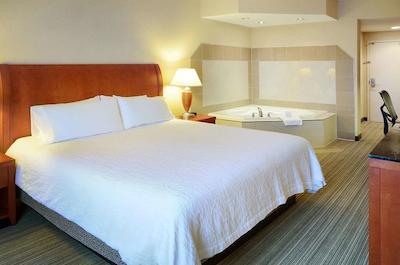 هیلتون گاردن این ترنتو/بورلینگتون