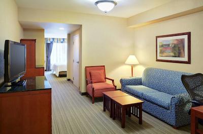 هیلتون گاردن این ترنتو/بورلینگتون