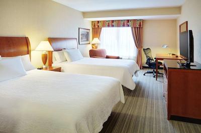 هیلتون گاردن این ترنتو/بورلینگتون