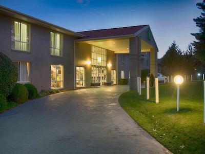 ایبیز استیلز کانبرا هتل