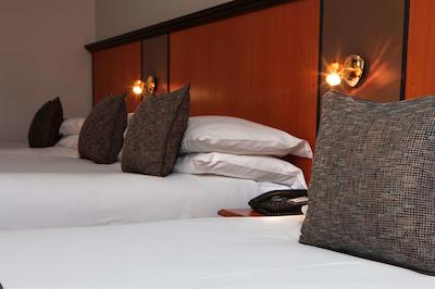 بست وسترن کرنا