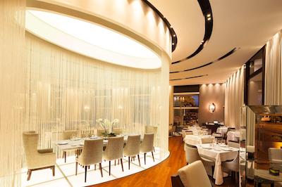 لز تاجیبز هتل اند کنونشن سنتر