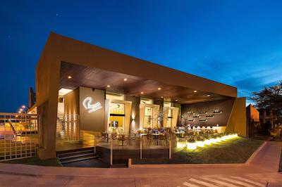 لز تاجیبز هتل اند کنونشن سنتر