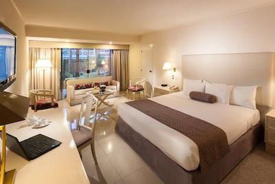 لز تاجیبز هتل اند کنونشن سنتر