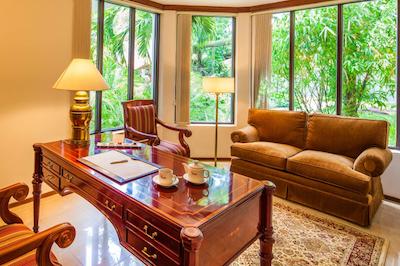 لز تاجیبز هتل اند کنونشن سنتر