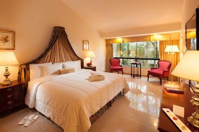 لز تاجیبز هتل اند کنونشن سنتر