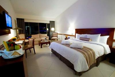 لز تاجیبز هتل اند کنونشن سنتر