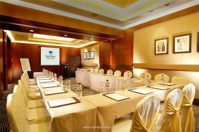 پارک پلازا بیجینگ وانگ فوجینگ