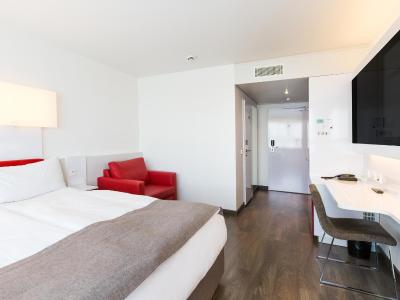 درمرو هتل استوتگارت