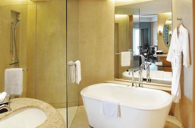 د یولوکس ششان شانگهای ای تریبوت پرتفلیو هتل