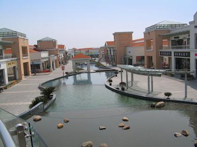 د یولوکس ششان شانگهای ای تریبوت پرتفلیو هتل